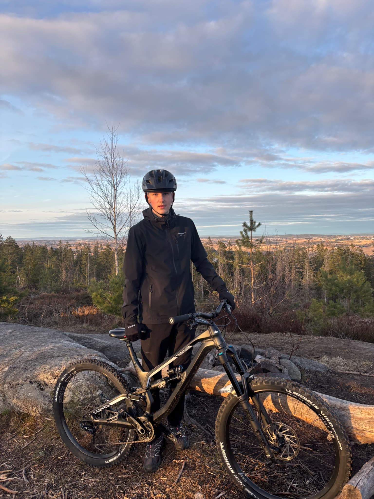 Sander Sørum with a mountain bike